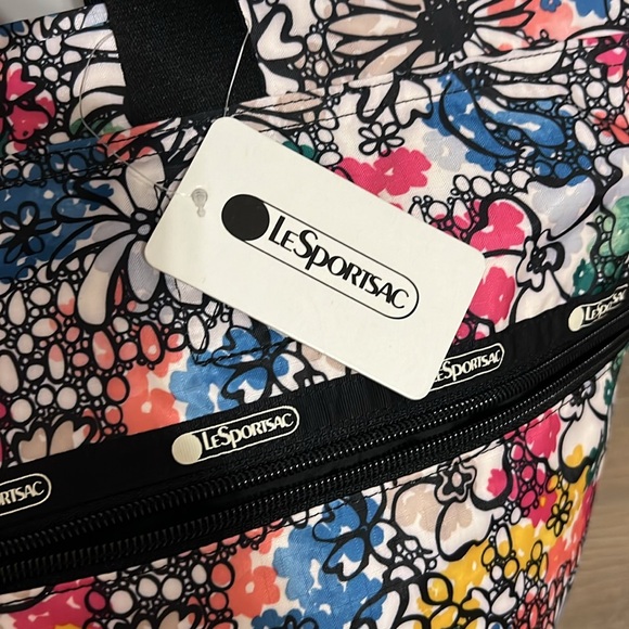 LeSportsac NWT Roving Floral Zip Top Tote - Picture 5 of 9